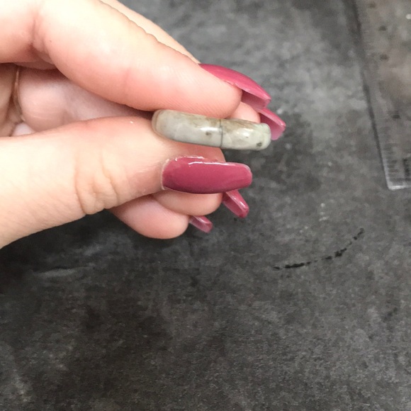 Stone ring - Picture 2 of 4